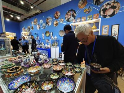 2019中国景德镇国际陶瓷博览会隆重开幕 文化艺术交流咨询传递行业信心